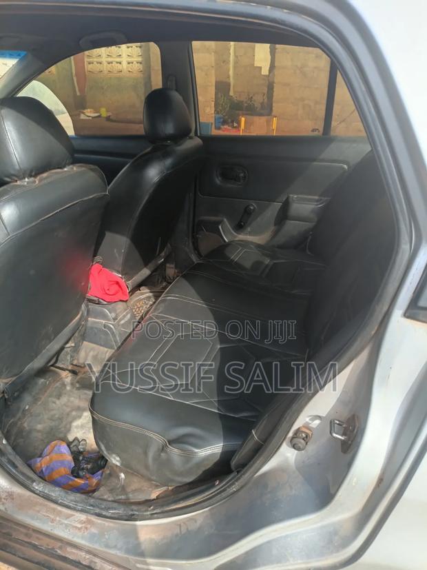 Nissan Versa 1.6 2009 Silver