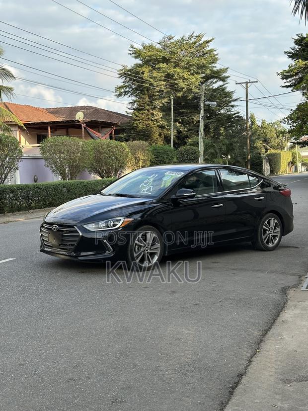 Hyundai Elantra 2017 Black