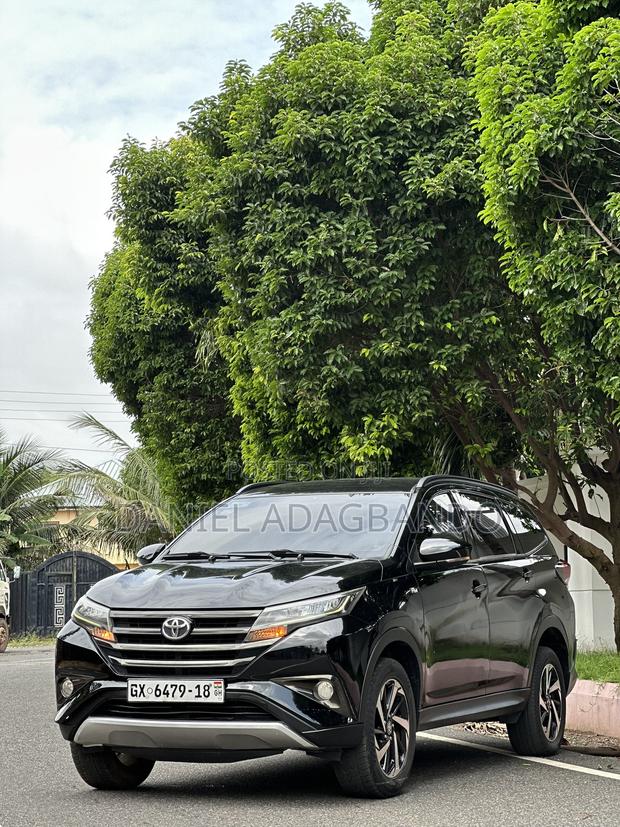 Toyota Rush 1.5 AWD 2018 Black