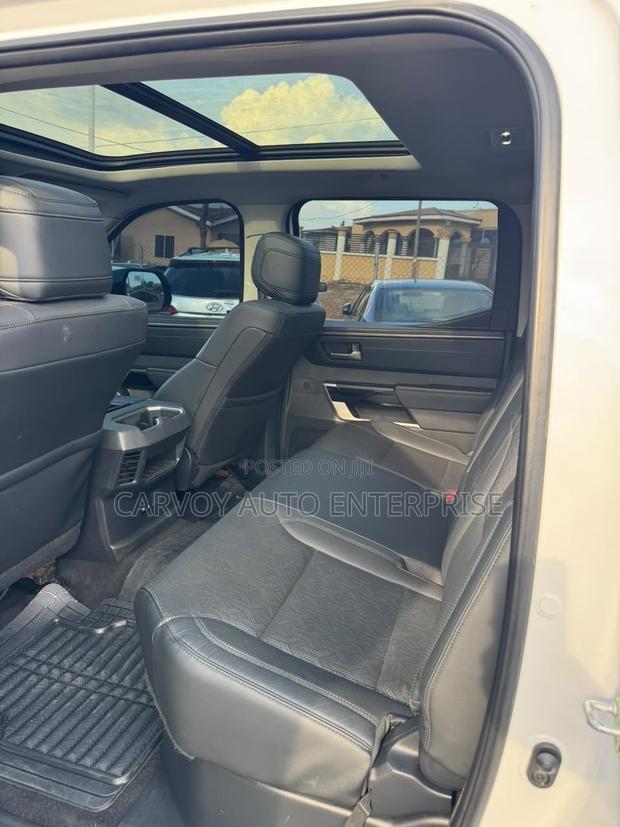Toyota Tundra Limited CrewMax 5.5' Bed 2024 White
