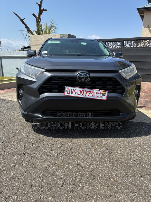 Toyota RAV4 2019 Gray