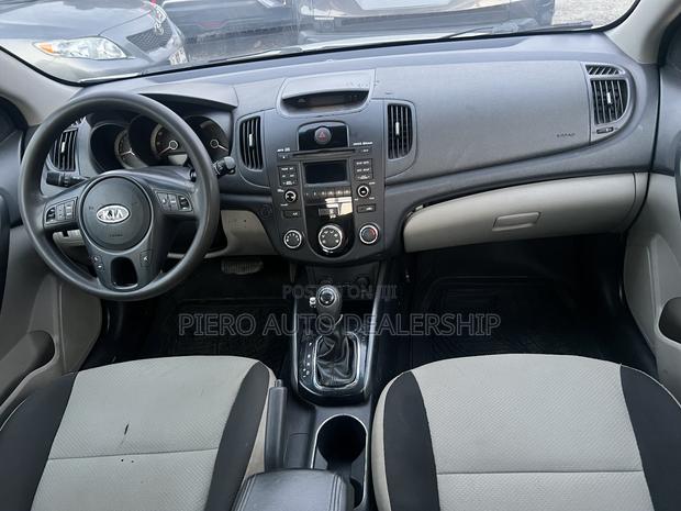 Kia Forte 2010 Silver