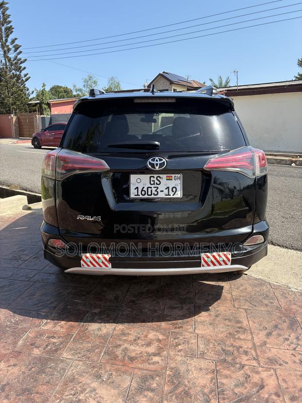 Toyota RAV4 XLE AWD (2.5L 4cyl 6A) 2017 Black