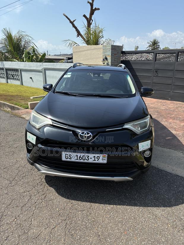 Toyota RAV4 XLE AWD (2.5L 4cyl 6A) 2017 Black