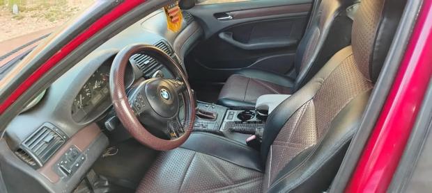 BMW 318i 2002 Burgundy