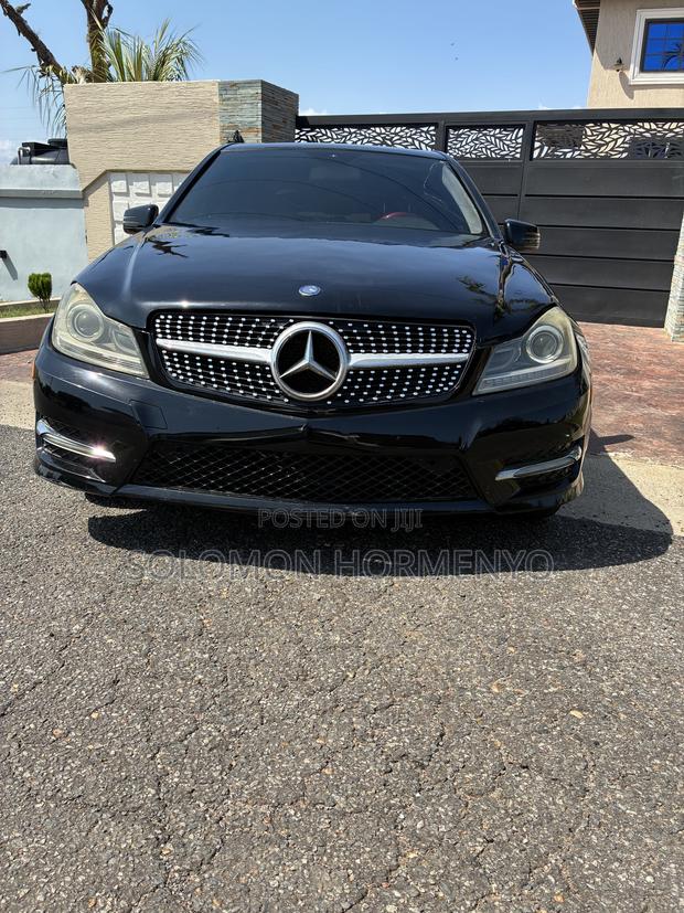 Mercedes-Benz C250 2014 Black