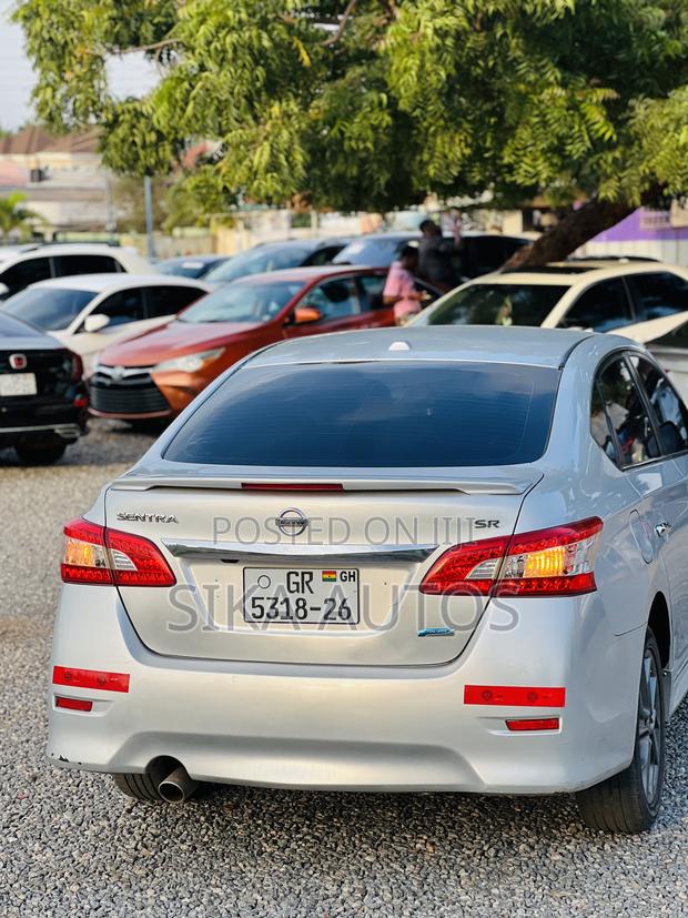 Nissan Sentra SR 4dr Sedan (1.8L 4cyl CVT) 2014 Gray