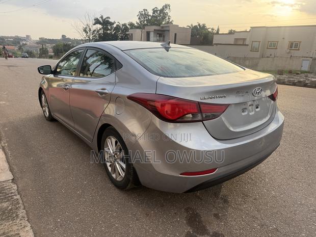 Hyundai Elantra 2016 Gray