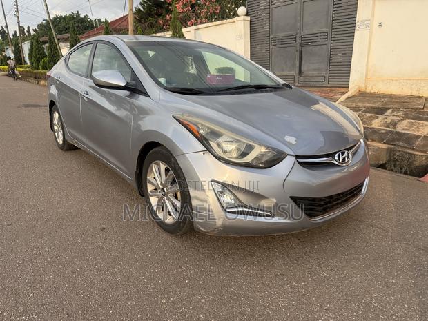 Hyundai Elantra 2016 Gray