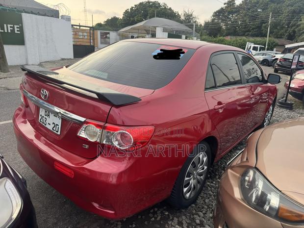 Toyota Corolla LE 4dr Sedan (1.8L 4cyl 4A) 2013 Red
