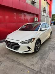 Hyundai Elantra Limited Sedan FWD (2.0L 4cyl 6A) 2017 White for sale