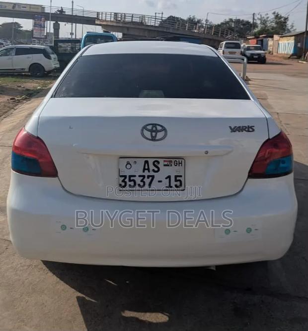 Toyota Yaris 2008 White