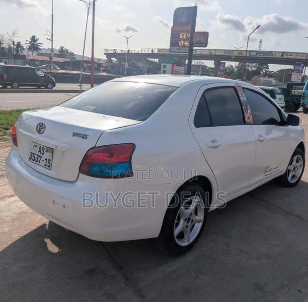Toyota Yaris 2008 White