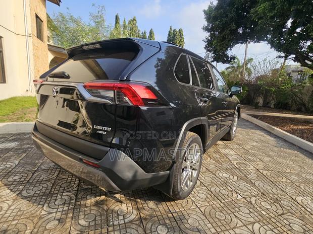 Toyota RAV4 Limited AWD 2020 Black