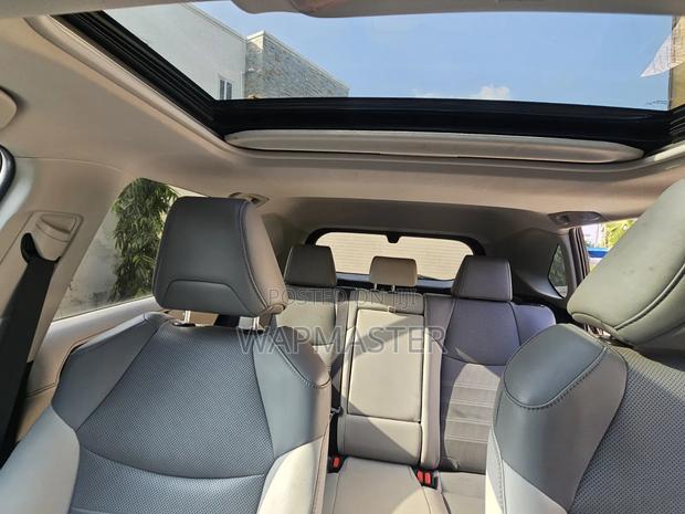 Toyota RAV4 Limited AWD 2020 Black