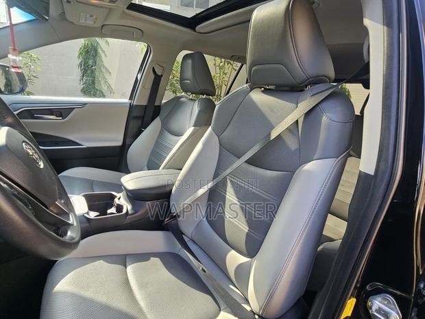 Toyota RAV4 Limited AWD 2020 Black