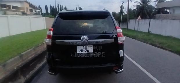 Toyota Land Cruiser Prado 2016 Black