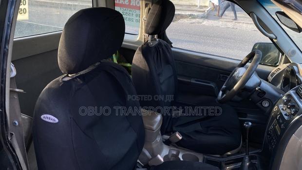 Nissan Frontier 2004 Black