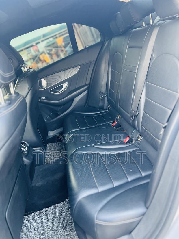 Mercedes-Benz C300 2017 Silver