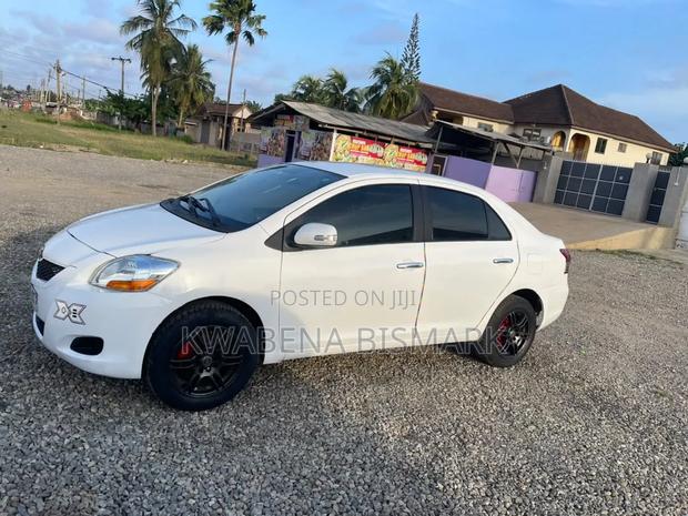 Toyota Belta 2010 White