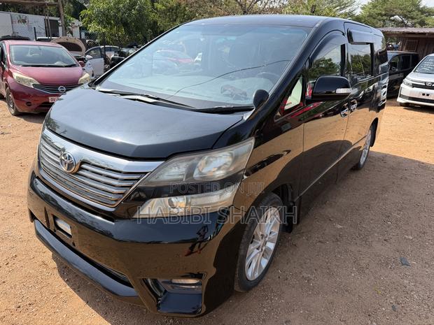 Toyota Vellfire Z 2.4 FWD 8-Seater 2011 Black