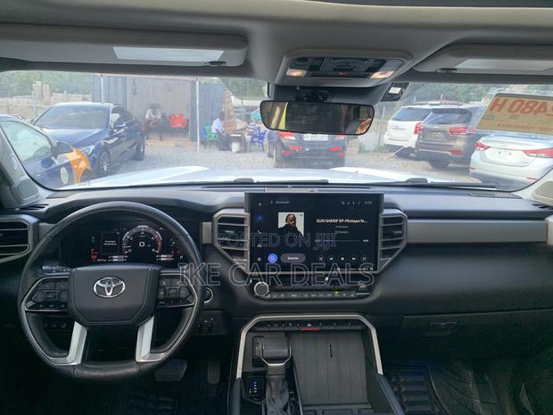 Toyota Tundra Limited CrewMax 5.5' Bed 2024 White