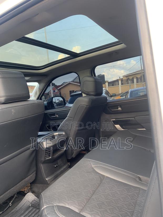 Toyota Tundra Limited CrewMax 5.5' Bed 2024 White