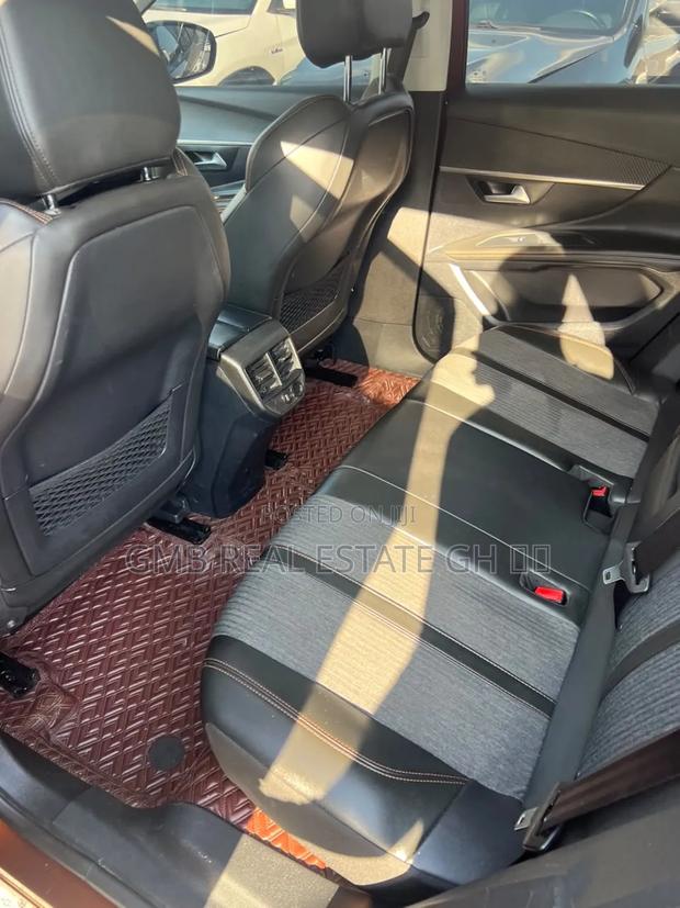 Peugeot 408 2017 Orange