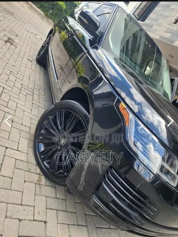 Land Rover Range Rover Vogue 2022 Black