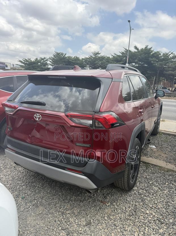 Toyota RAV4 Adventure 2019 Red