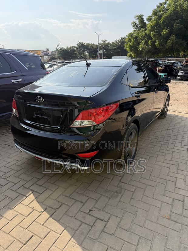 Hyundai Accent 2013 Black