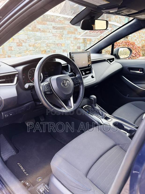 Toyota Corolla SE 2021 Blue