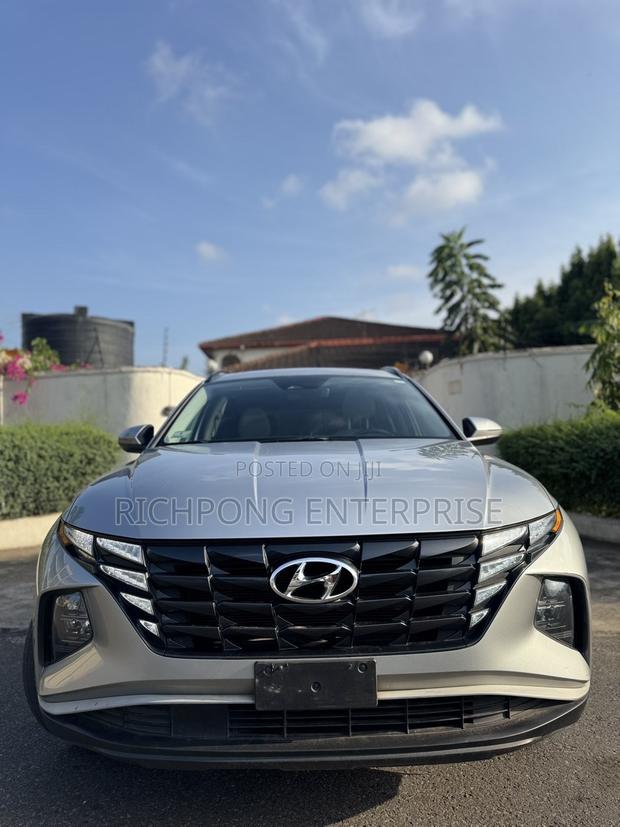 Hyundai Tucson SE 2023 Silver