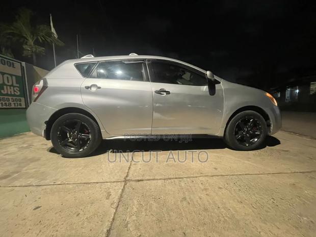 Pontiac Vibe 2010 Silver