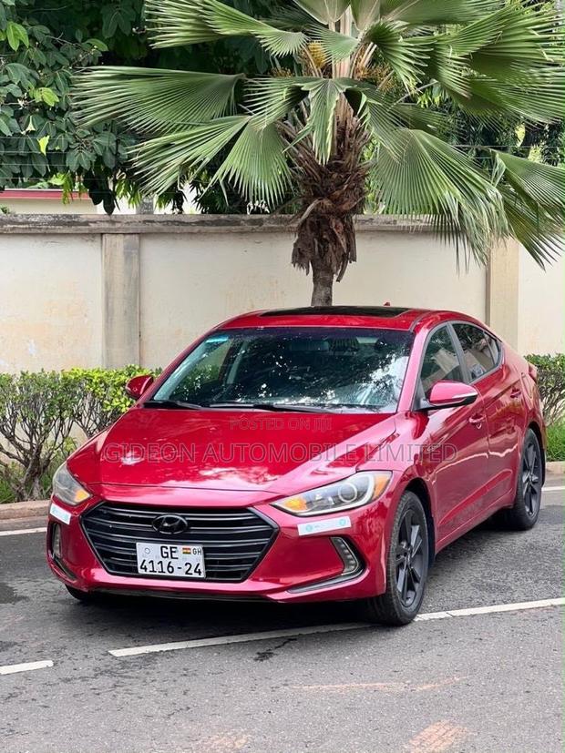 Hyundai Elantra Limited Sedan FWD (2.0L 4cyl 6A) 2017 Red