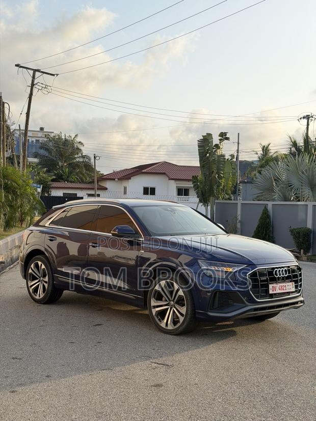 Audi Q8 55 Premium AWD quattro 2020 Blue