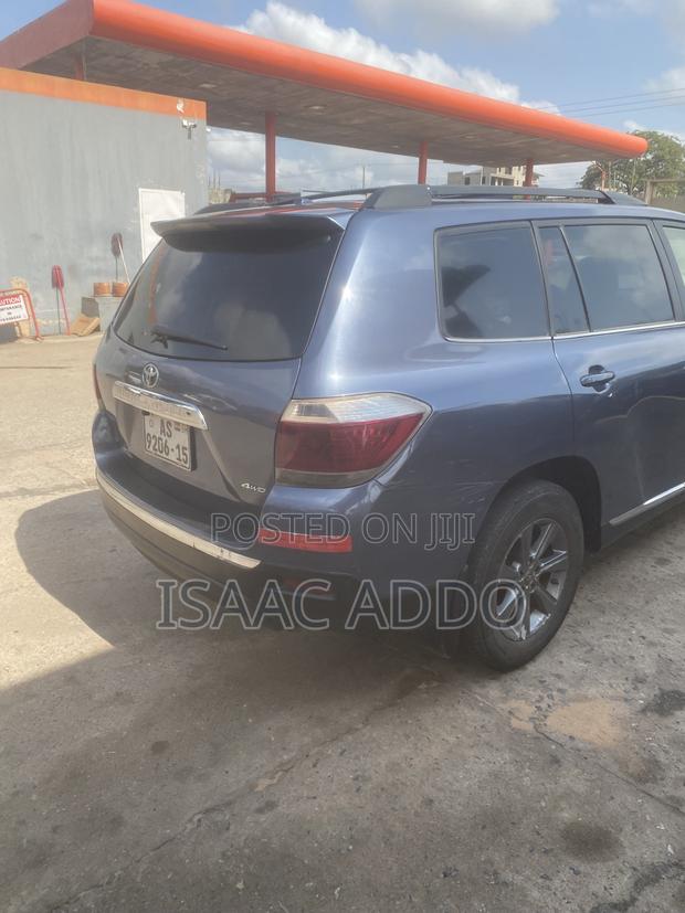Toyota Highlander SE 2012 Silver