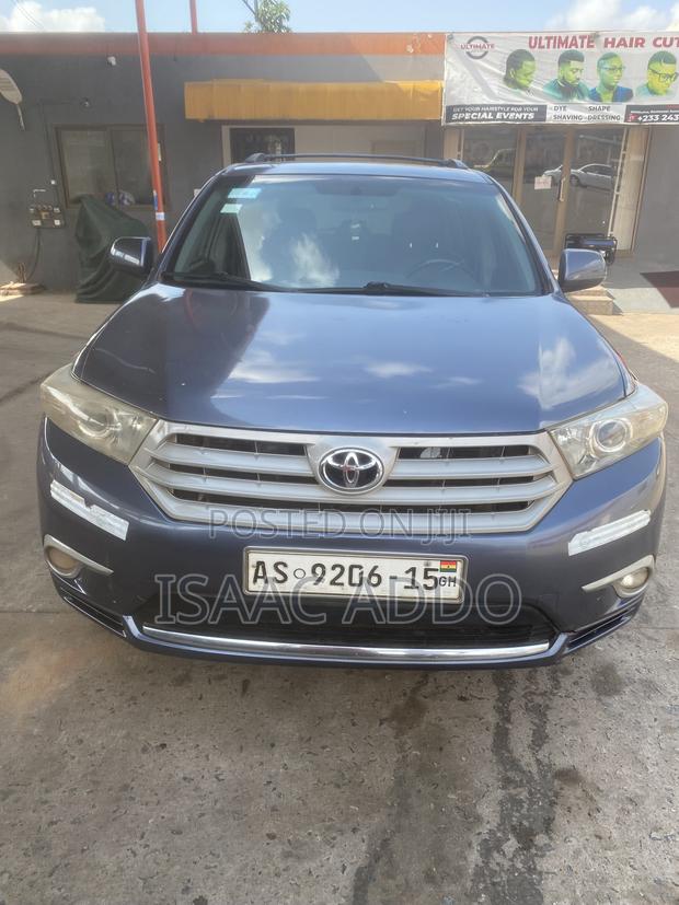 Toyota Highlander SE 2012 Silver