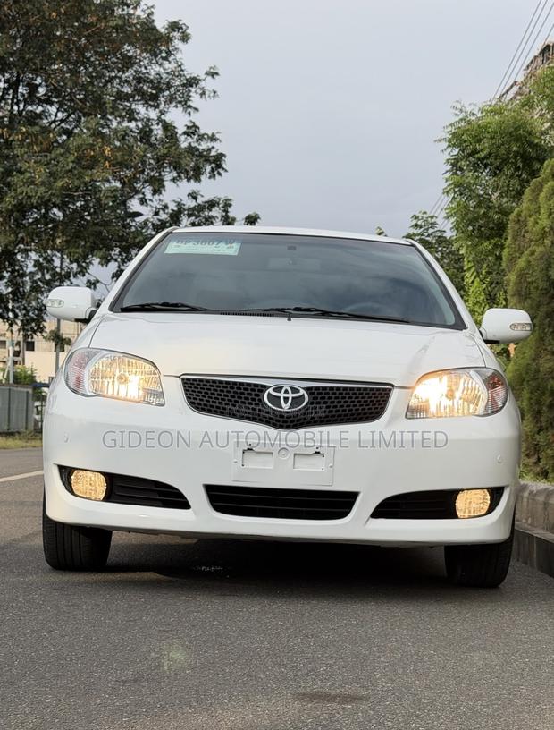 Toyota Vios 2010 White