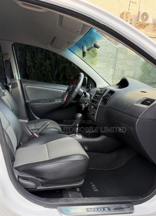 Toyota Vios 2010 White