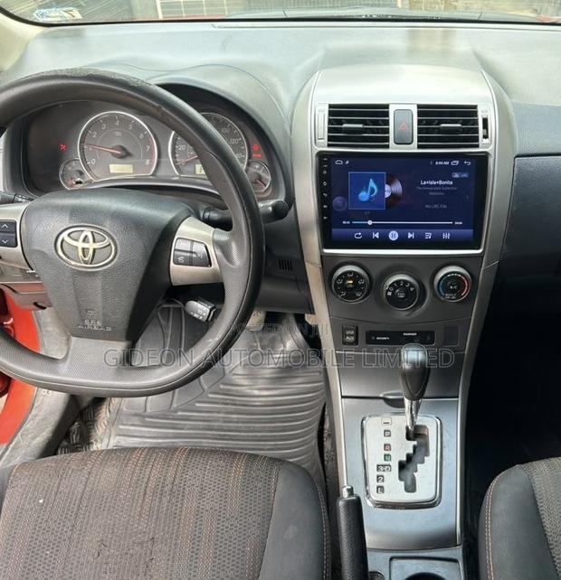 Toyota Corolla S 4dr Sedan (1.8L 4cyl 4A) 2013 Orange