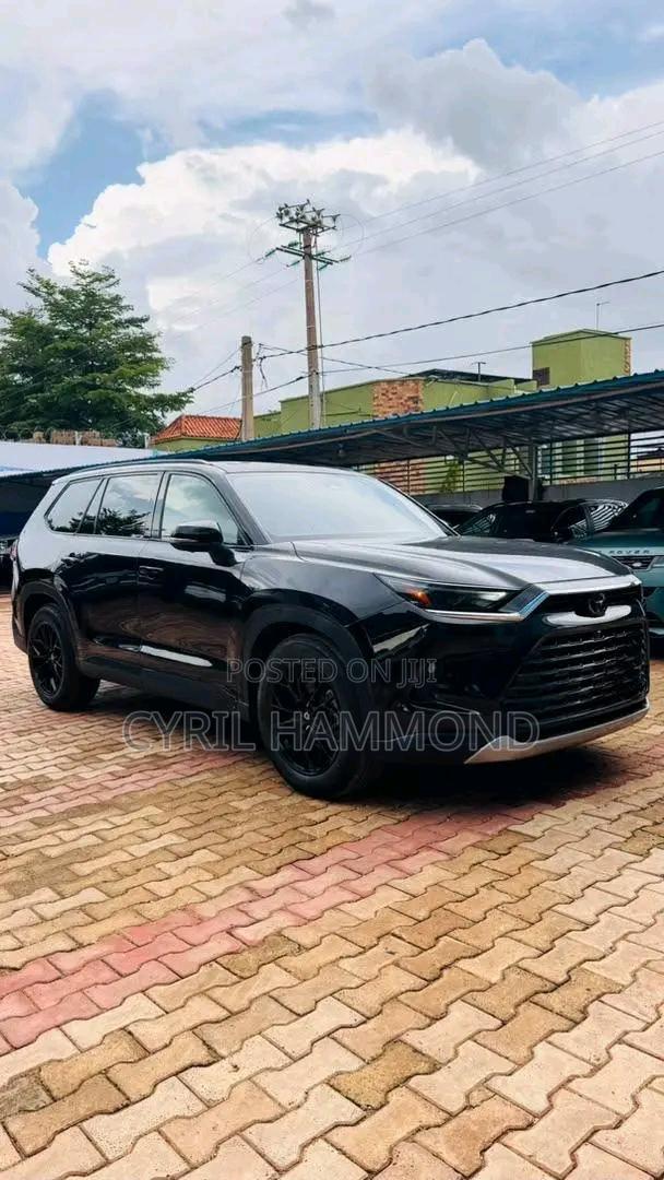 Toyota Highlander 2024 Black