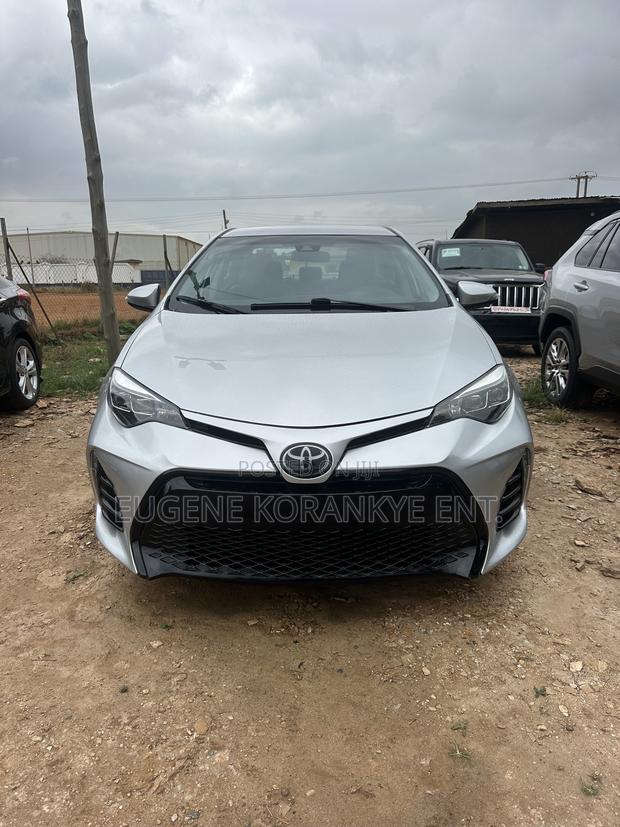 Toyota Corolla SE 4dr Sedan (1.8L 4cyl CVT) 2017 Silver