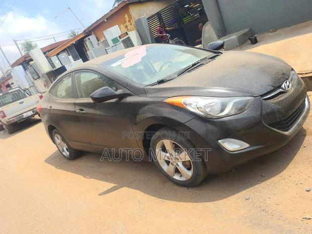 Hyundai Elantra GLS Sedan FWD (1.8L 4cyl 6A) 2013 Black