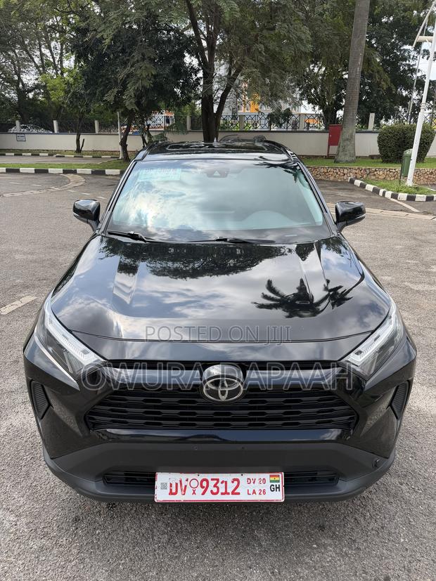 Toyota RAV4 XLE AWD 2023 Black