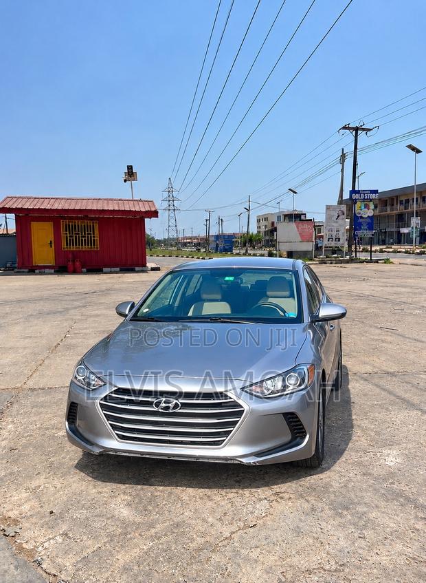Hyundai Elantra 2017 Silver