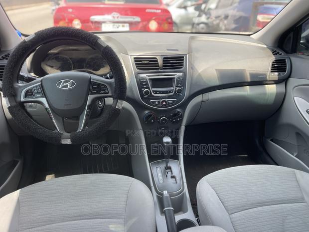Hyundai Accent SE Sedan 2016 Silver