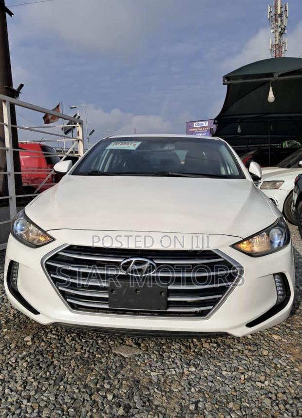 Hyundai Elantra 2017 White