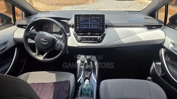 Toyota Corolla LE 2020 Gray