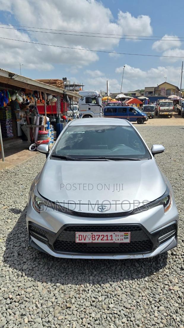 Toyota Corolla LE 2020 Gray